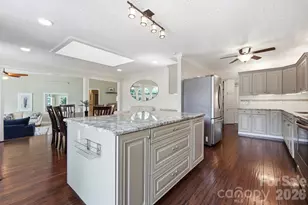 1031 Woodlake Ln, Tega Cay, SC 29708 - Photo 22