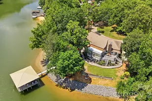 1031 Woodlake Ln, Tega Cay, SC 29708 - Photo 1