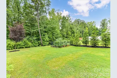 724 Larmore Avenue, Charlotte, NC 28216 - Photo 36