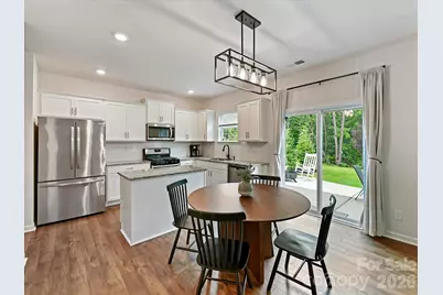 724 Larmore Avenue, Charlotte, NC 28216 - Photo 14