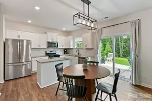 724 Larmore Ave, Charlotte, NC 28216 - Photo 14