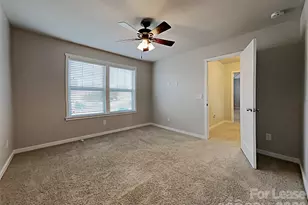 2718 Impatien Drive, Charlotte, NC 28215 - Photo 10