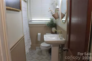 206 Bentwood Dr, Forest City, NC 28043 - Photo 24