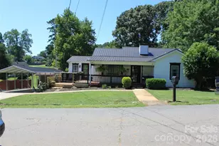 206 Bentwood Dr, Forest City, NC 28043 - Photo 2