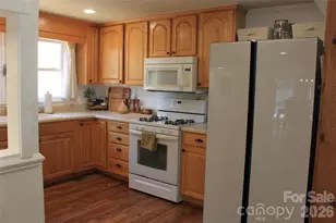 206 Bentwood Dr, Forest City, NC 28043 - Photo 18
