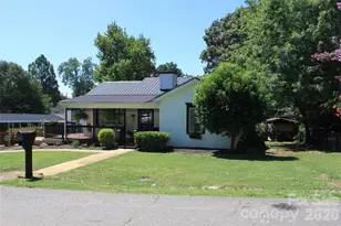 206 Bentwood Dr, Forest City, NC 28043 - Photo 4