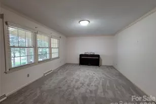 2318 Shaw Ave, Gastonia, NC 28054 - Photo 6