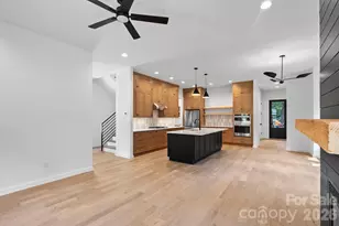 31 Grindstaff Dr, Asheville, NC 28803 - Photo 14