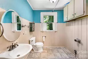 109 Forest Hill Dr, Asheville, NC 28803 - Photo 10