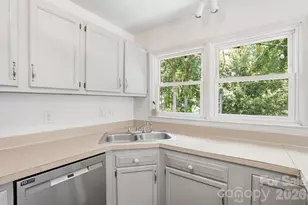 7112 Walterboro Rd, Charlotte, NC 28227 - Photo 10