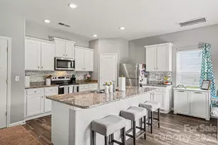 2238 Lanza Dr, Charlotte, NC 28215 - Photo 10