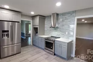 6030 Old Providence Rd, Charlotte, NC 28226 - Photo 18