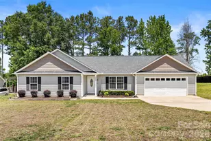 3200 Silver Fox Cir, Lancaster, SC 29720 - Photo 2