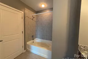 210 N Church St, Charlotte, NC 28202 - Photo 16