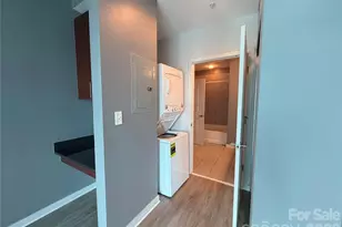 210 N Church St, Charlotte, NC 28202 - Photo 14