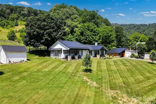 419 Fletcher Branch Rd, Vilas, NC 28692 - Photo 28