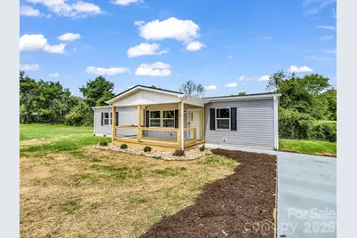 115 Maplewood Knoll Drive, Flat Rock, NC 28726 - Photo 2