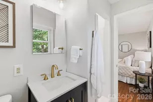 4712 Fairheath Rd, Charlotte, NC 28210 - Photo 20