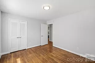 4712 Fairheath Rd, Charlotte, NC 28210 - Photo 22
