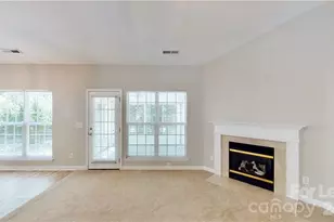 8321 Suttonview Dr, Charlotte, NC 28269 - Photo 18