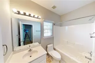 8321 Suttonview Dr, Charlotte, NC 28269 - Photo 32