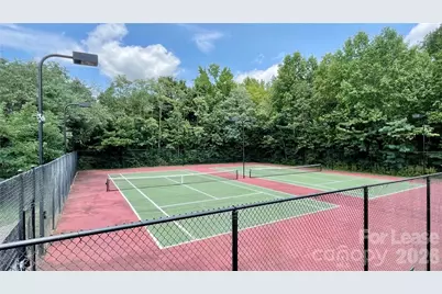 8321 Suttonview Drive, Charlotte, NC 28269 - Photo 38