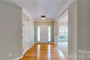 8321 Suttonview Dr, Charlotte, NC 28269 - Photo 4