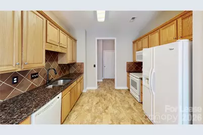 8321 Suttonview Drive, Charlotte, NC 28269 - Photo 12