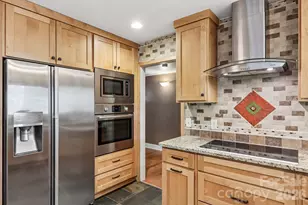 3 Edelweiss Dr, Horse Shoe, NC 28742 - Photo 10