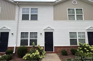 2021 Oakdale Rd, Charlotte, NC 28216 - Photo 1