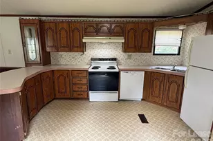 6143 Glenn Teague Rd, Charlotte, NC 28216 - Photo 4