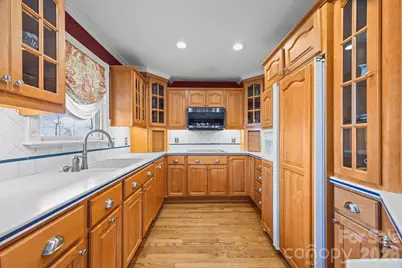 6773 Pinnacle Mountain Road, Zirconia, NC 28790 - Photo 2