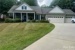 3809 Creek Ridge Dr, Denver, NC 28037 - Photo 2