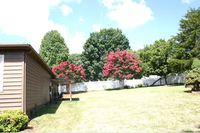 1647 Woodridge Circle, Hickory, NC 28602 - Photo 36