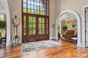 413 Barrington Dr, Asheville, NC 28803 - Photo 4