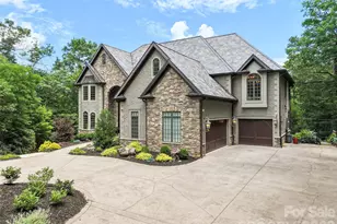 413 Barrington Dr, Asheville, NC 28803 - Photo 2