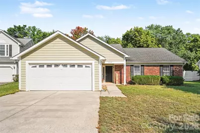 12109 Landing Green Drive, Charlotte, NC 28277 - Photo 1