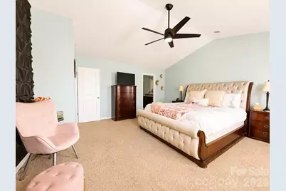 7129 Branch Fork Road, Charlotte, NC 28215 - Photo 36