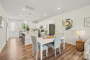 10024 Hemingway Pl, Charlotte, NC 28227 - Photo 10
