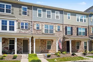 10024 Hemingway Pl, Charlotte, NC 28227 - Photo 2