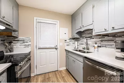 525 12th Street SW #28, Hickory, NC 28602 - Photo 12