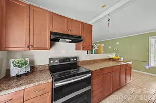 6200 Dwightware Blvd, Charlotte, NC 28227 - Photo 8