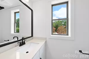 1124 Berryhill Rd, Charlotte, NC 28208 - Photo 16