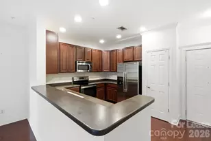 1000 E Woodlawn Rd, Charlotte, NC 28209 - Photo 16