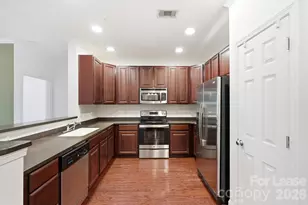 1000 E Woodlawn Rd, Charlotte, NC 28209 - Photo 14
