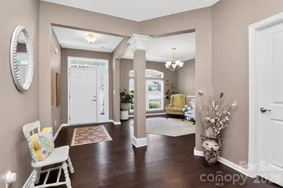 12823 Plumleaf Drive, Charlotte, NC 28213 - Photo 2