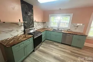 112 3rd St NE, Conover, NC 28613 - Photo 14