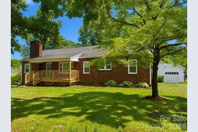 112 3rd Street NE, Conover, NC 28613 - Photo 2