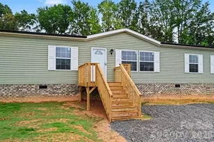 3032 Drake Cir, Shelby, NC 28152 - Photo 2