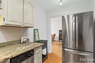 647 Town Mountain Rd, Asheville, NC 28804 - Photo 18